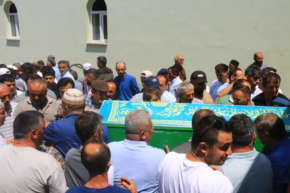 Erbaa\'da Kuzenlerin Ölümü: Cenaze Töreni Yapıldı