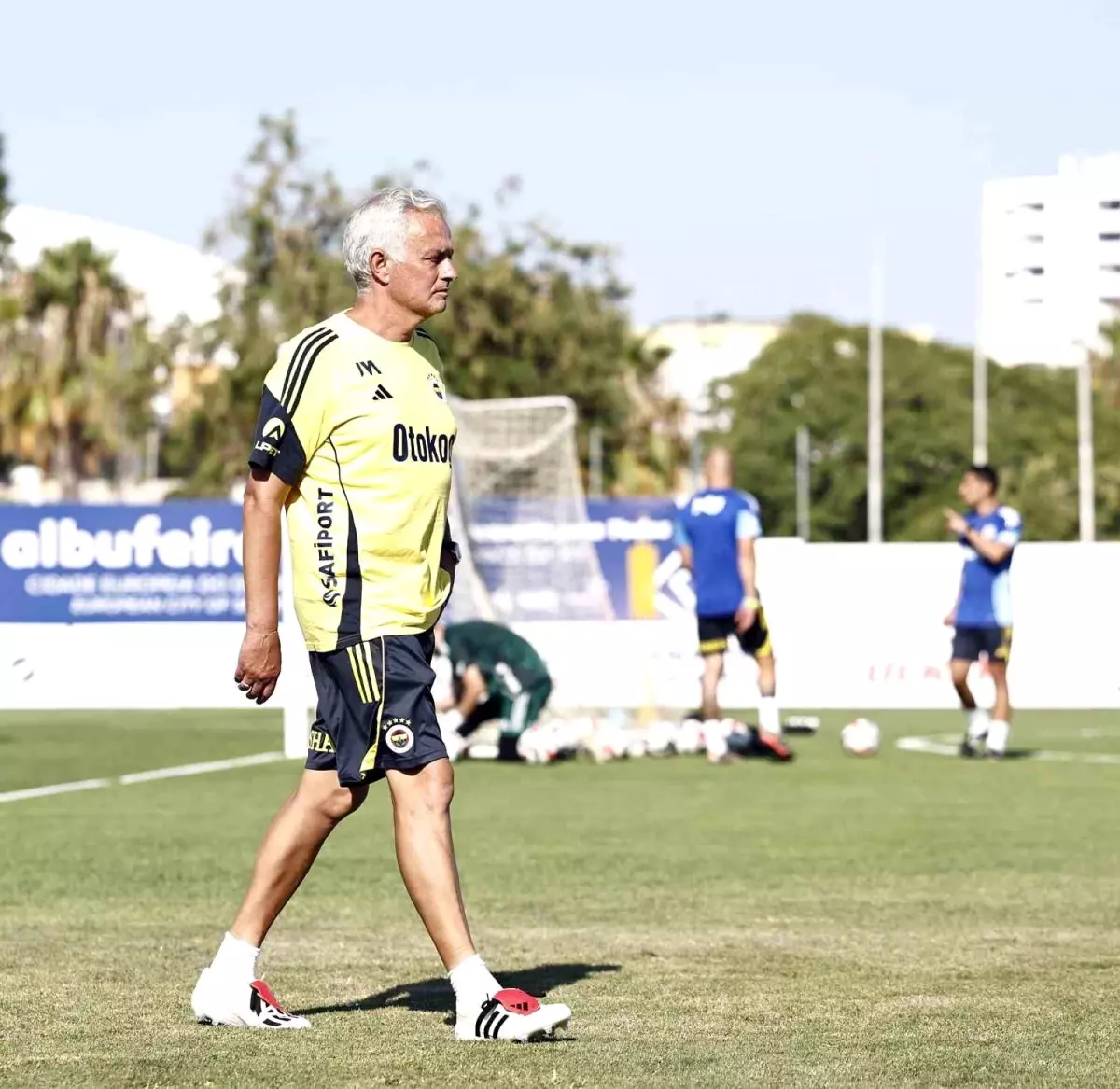 Fenerbahçe, Portekiz\'de Antrenmana Devam Ediyor