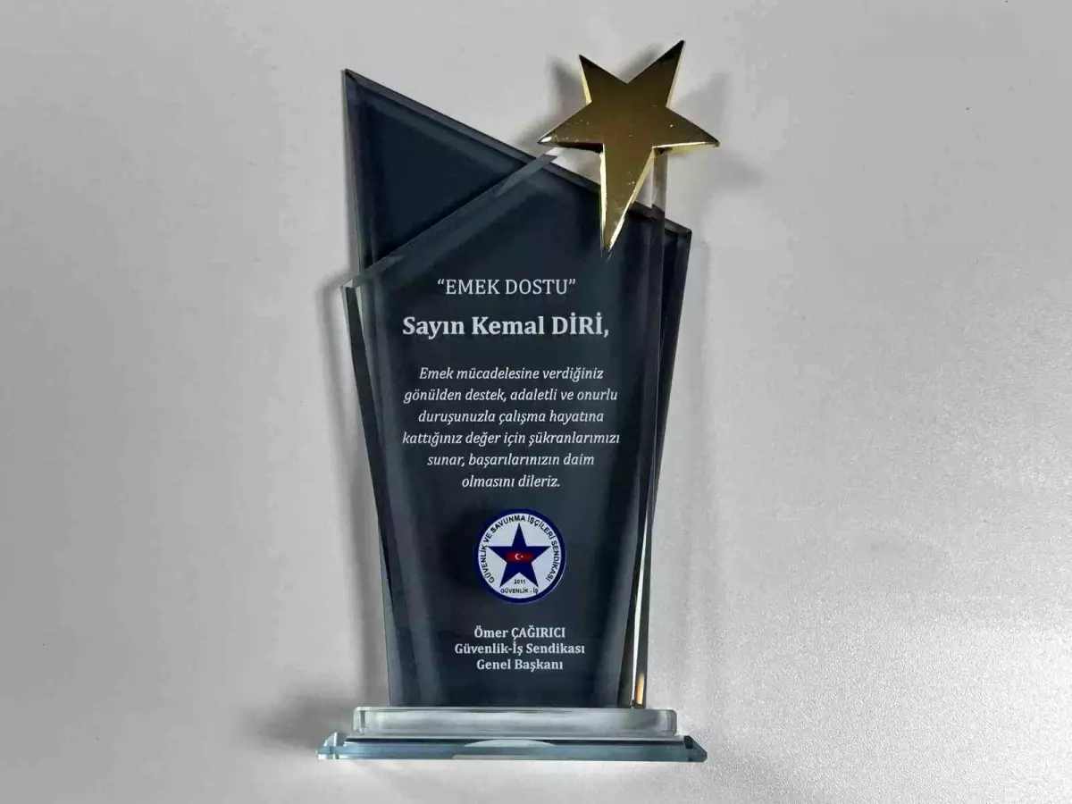 Kemal Diri\'ye Emek Dostu Ödülü