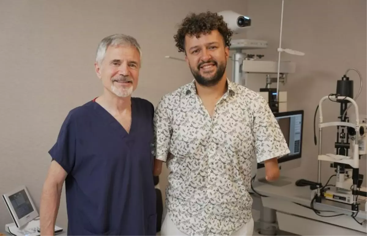 Milli Paralimpik Yüzücü Hamit Demir, Gözlüksüz Yeni Bir Hayata Merhaba Dedi