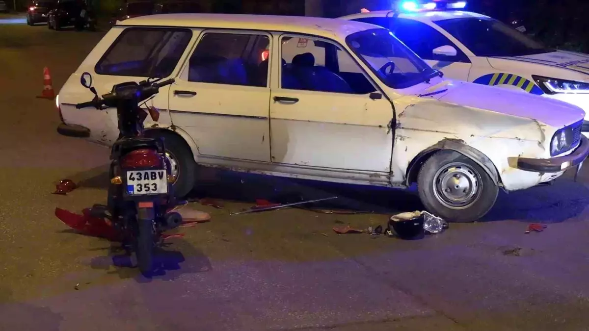 Tavşanlı\'da Trafik Kazası: 2 Yaralı