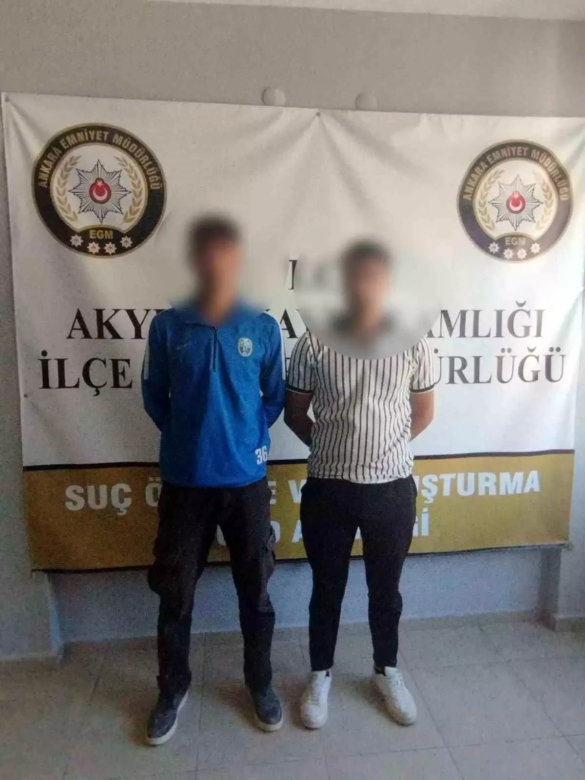 Akyurt\'ta Camide Yangın Tüpü İle Hasar