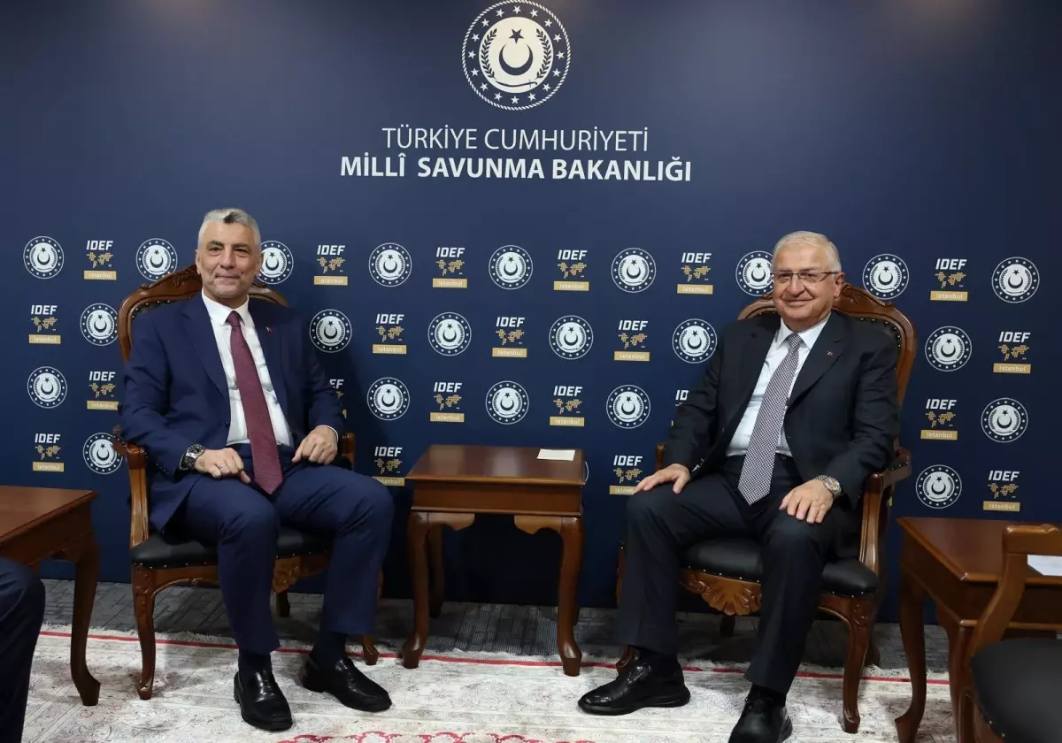 Bakanlar IDEF 2025\'te Buluştu