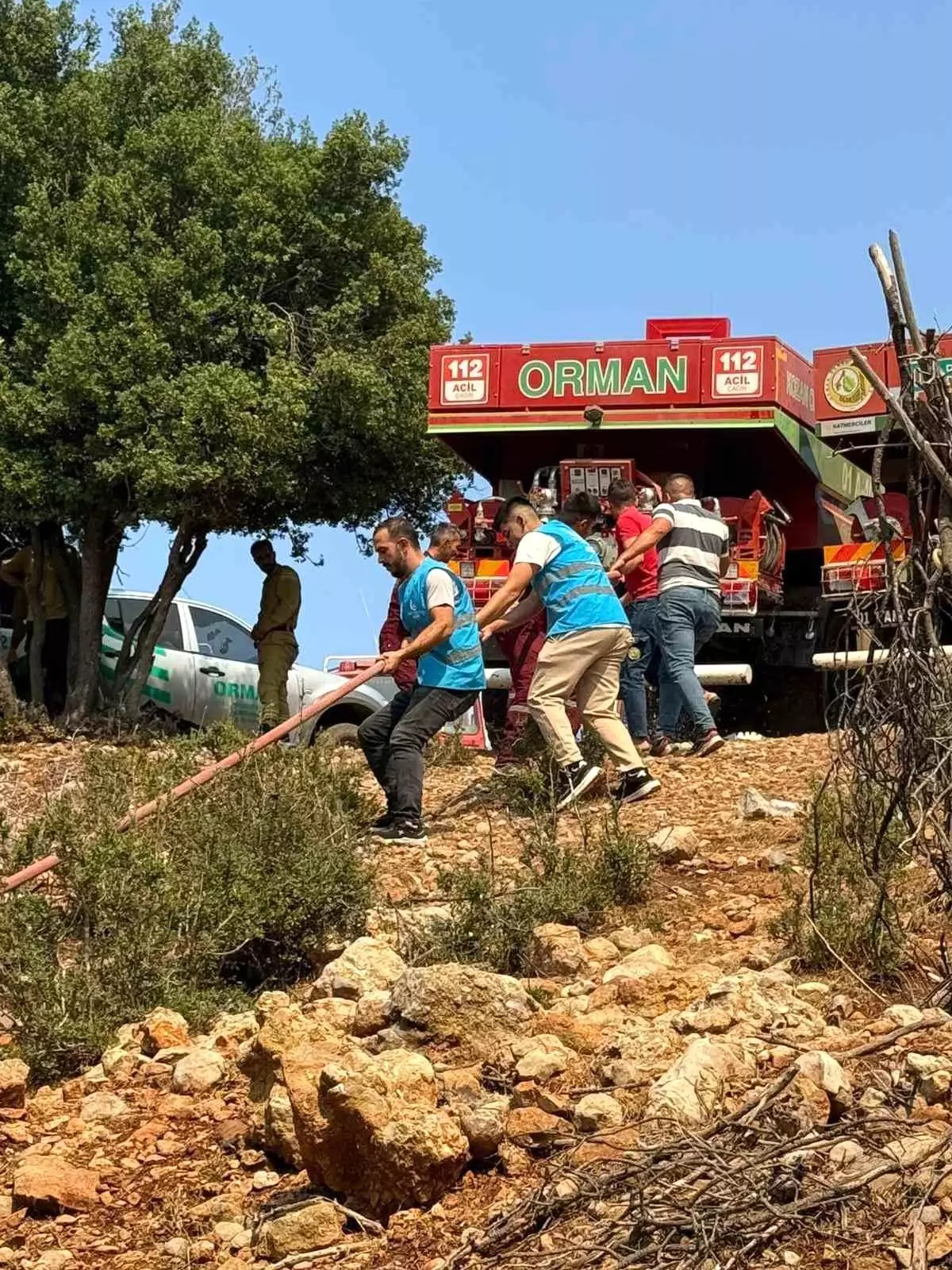 Kozan\'da Orman Yangınına Müdahale Sürüyor
