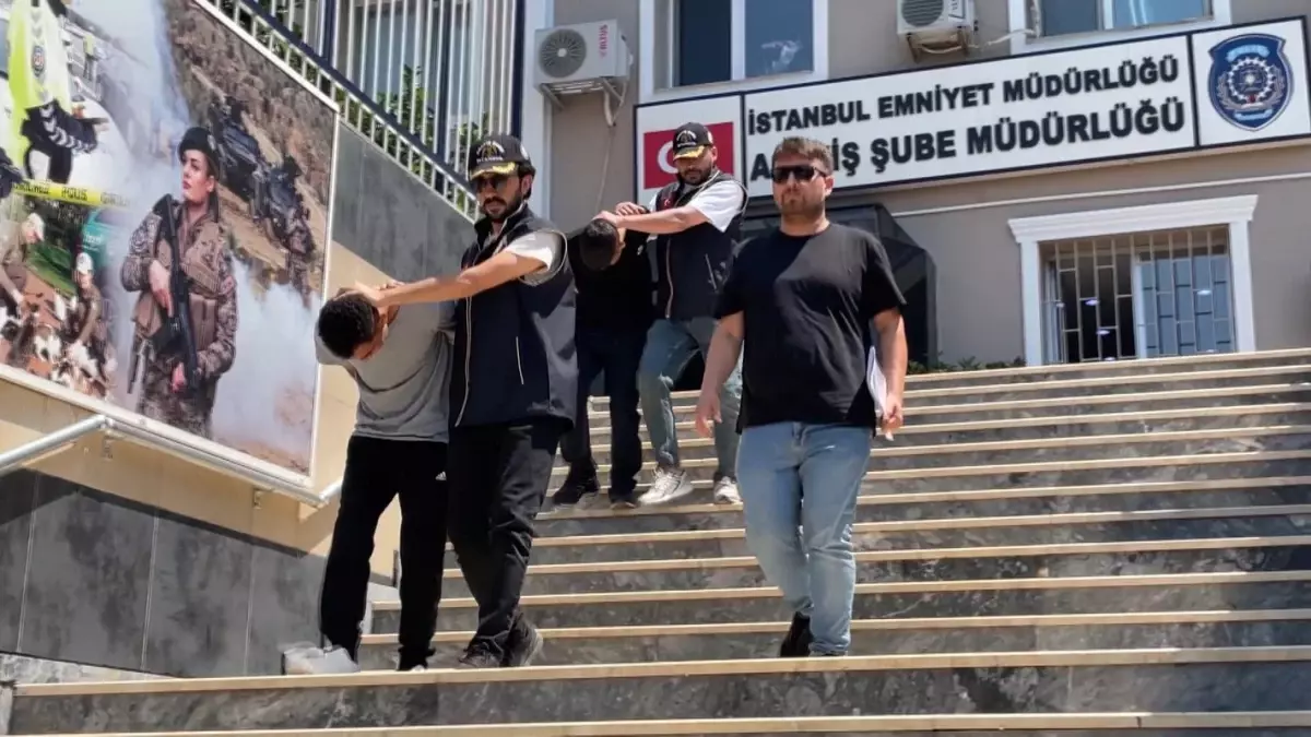 Dolandırıcılar Balkondan Kaçmaya Çalıştı