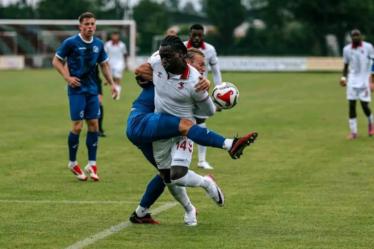 Samsunspor, Almere City\'ye 2-1 Yenildi