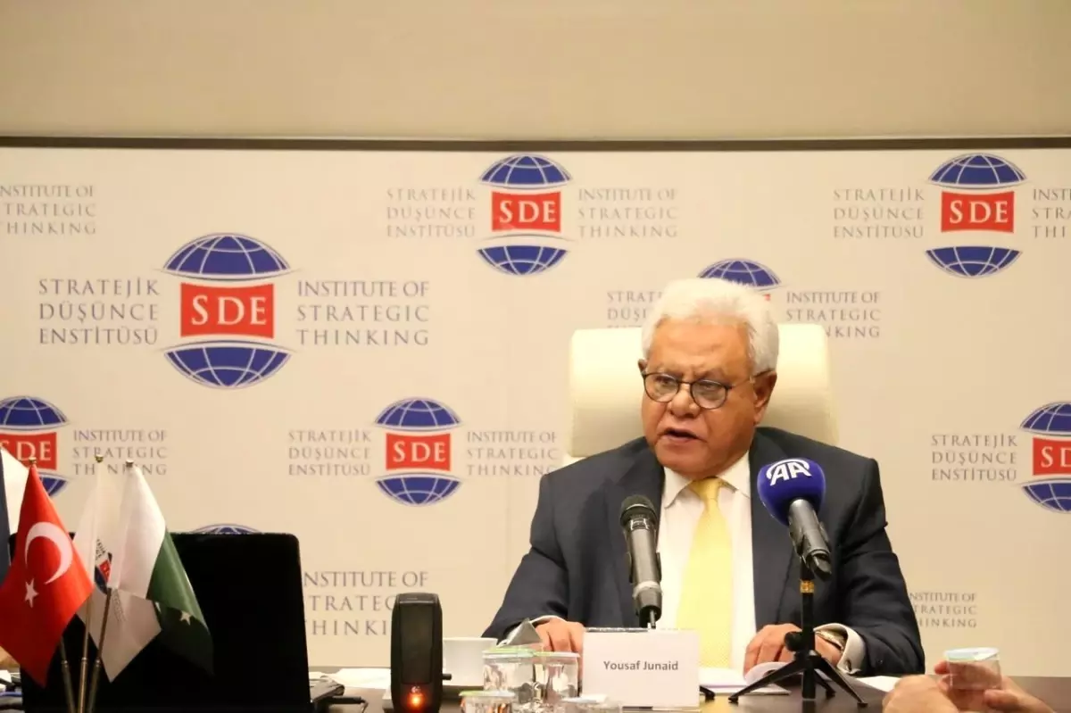 Stratejik Düşünce Enstitüsü, \'Keşmir Üzerine Pakistan-Hindistan Gerilimi\' semineri düzenledi