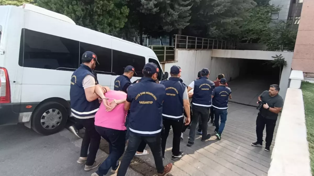 Gaziantep\'te akıllara durgunluk veren olay! Kuyumcu toptancısını, kuyumcu soymuş