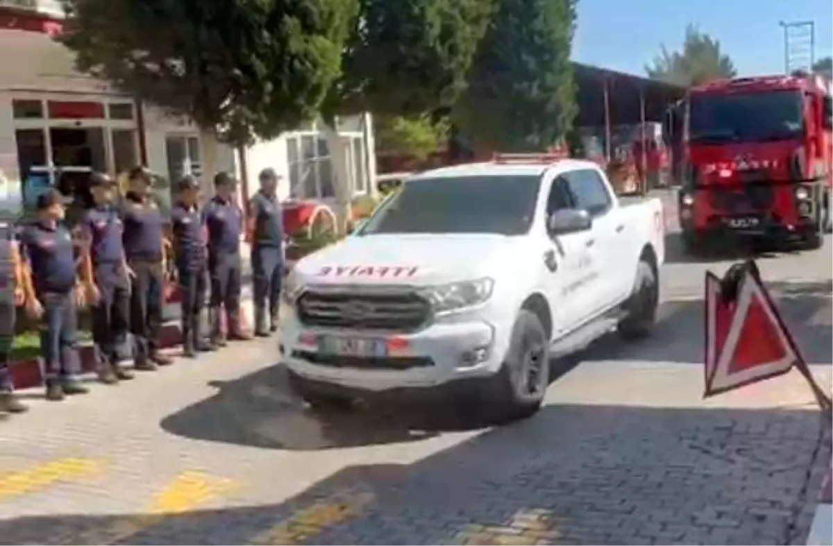 Aydın İtfaiyesi Uşak\'taki Yangına Müdahale Ediyor