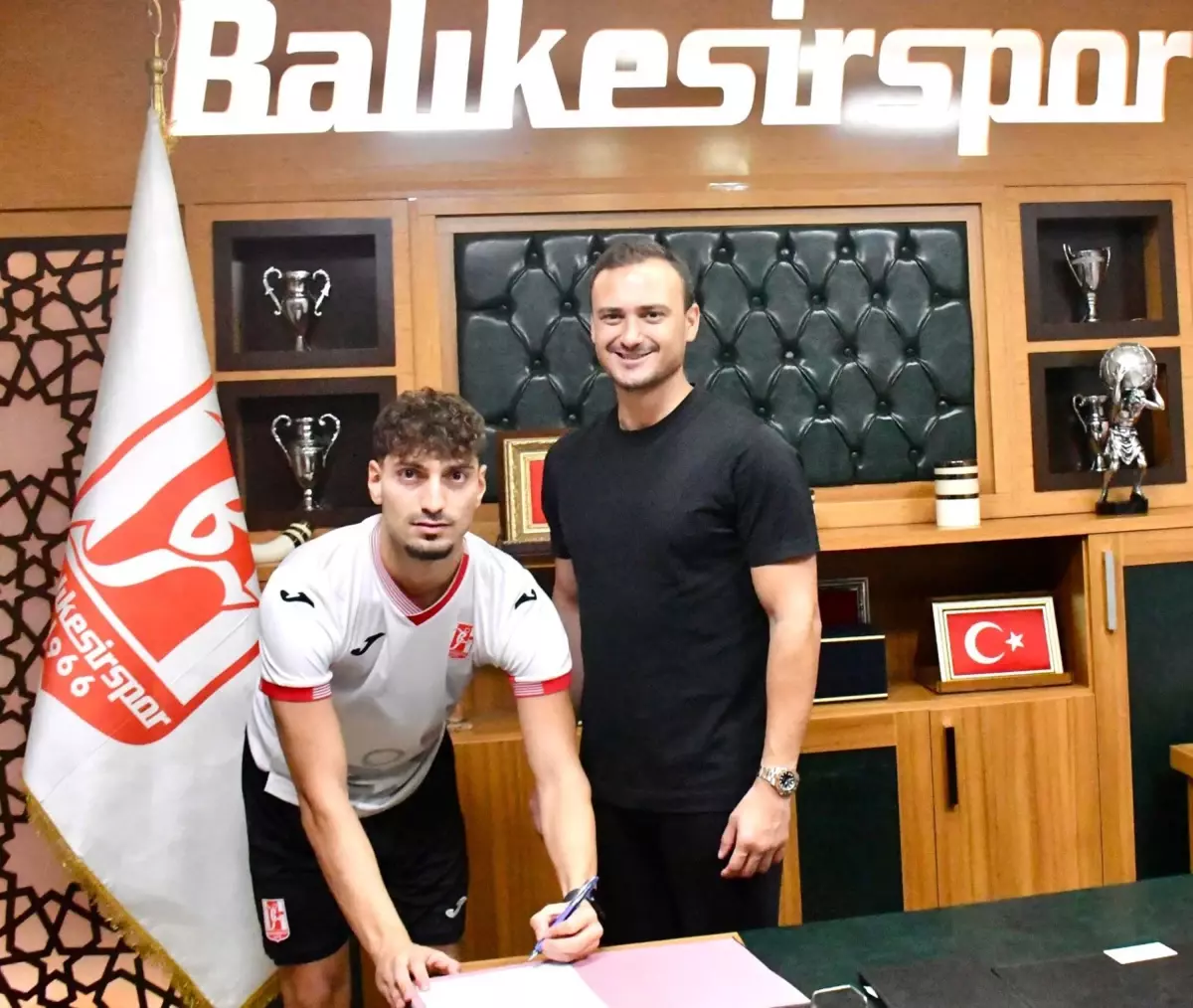 Balıkesirspor\'dan Stoper Takviyesi