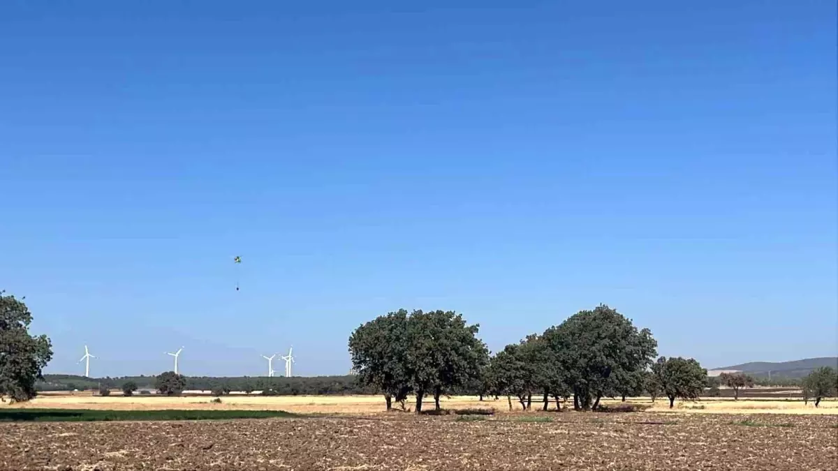 Çanakkale\'de Tarım Arazisinde Yangın