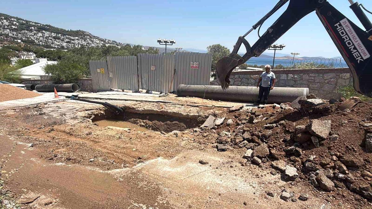 Bodrum\'da Su Hattında Patlama