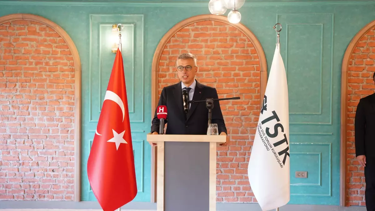 Sağlık Bakanı Memişoğlu: "Sivil Toplum Güçlenirse Devlet de Güçlenir, Toplum Sağlığı Artar"