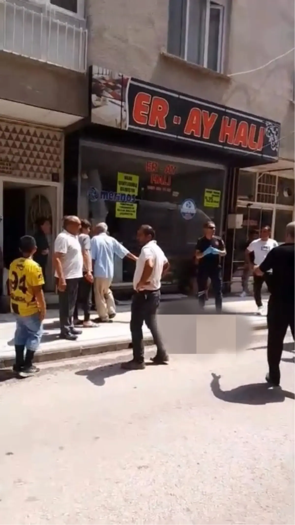 Elazığ\'da Pencereden Düşen Yaşlı Kadın Hayatını Kaybetti