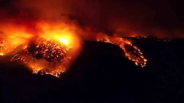 Karabük 83 saattir yanıyor! Yangının büyüklüğü dron kamerasında