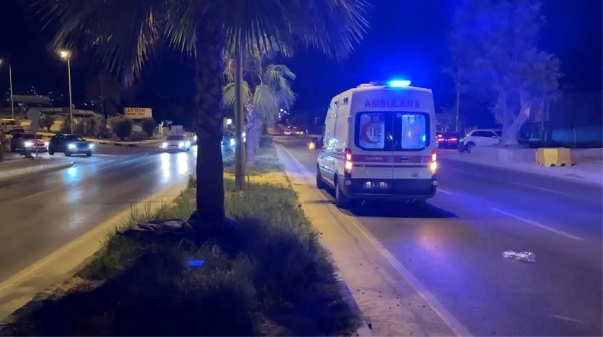Kuşadası\'nda Alkollü Sürücü Yayaya Çarptı