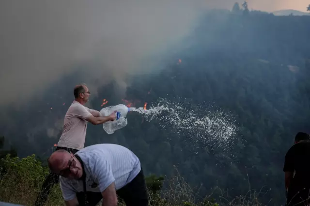 Orman yangınlarında son Bursa'da bir ilçede alevler yeniden şiddetlendi