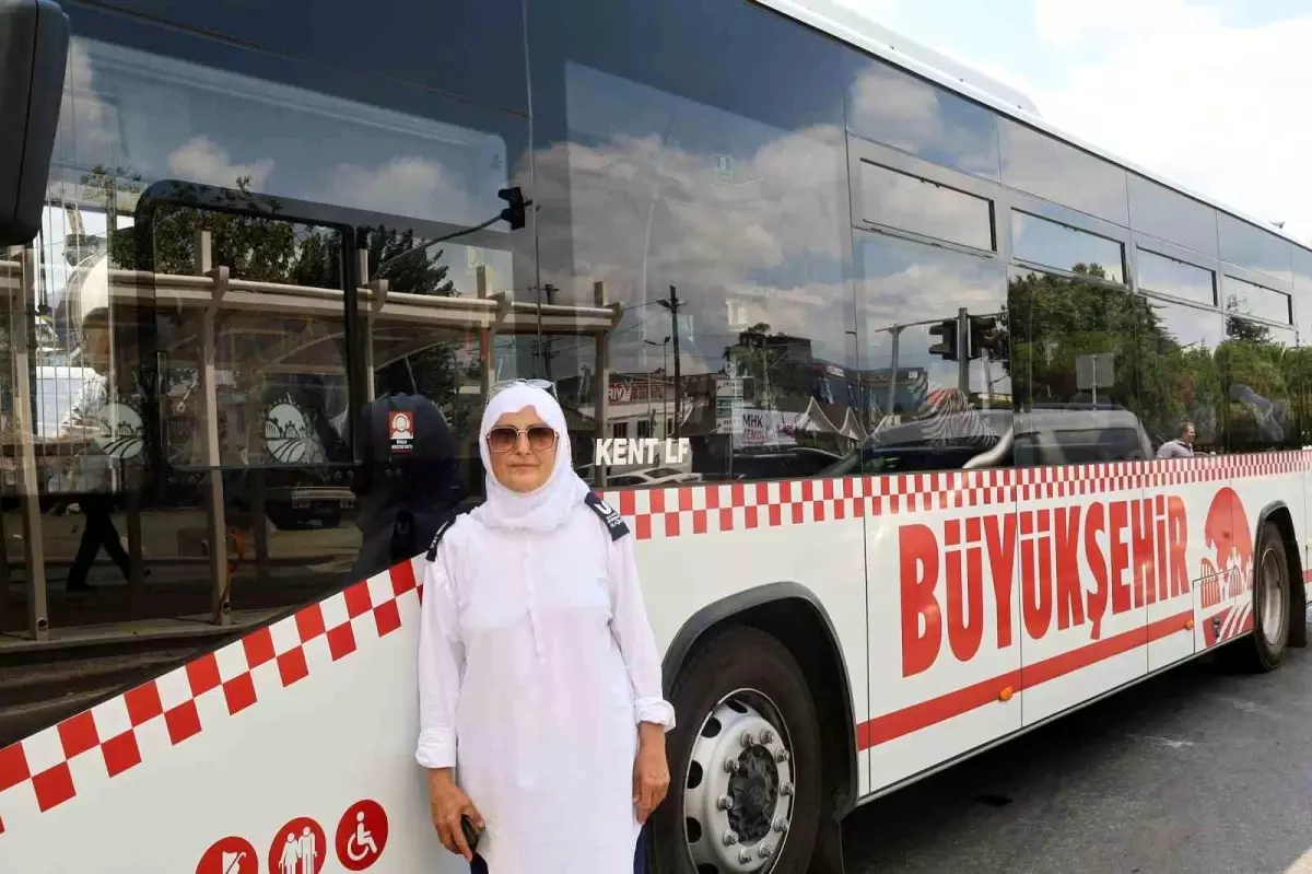 Sakarya Büyükşehir Belediyesi\'nden Kadın Şoför Ataması