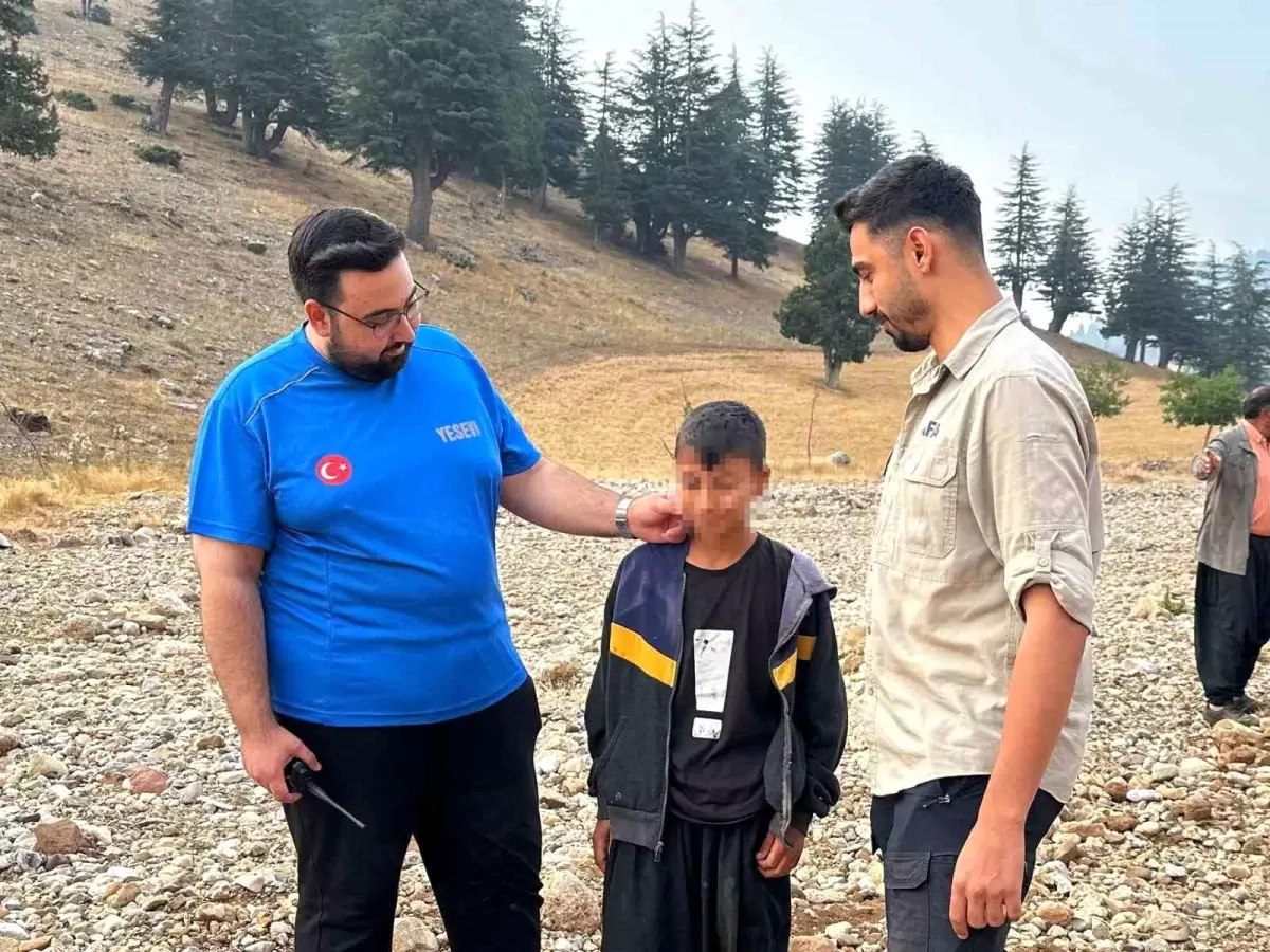 Kaybolan Çocuk Damda Bulundu