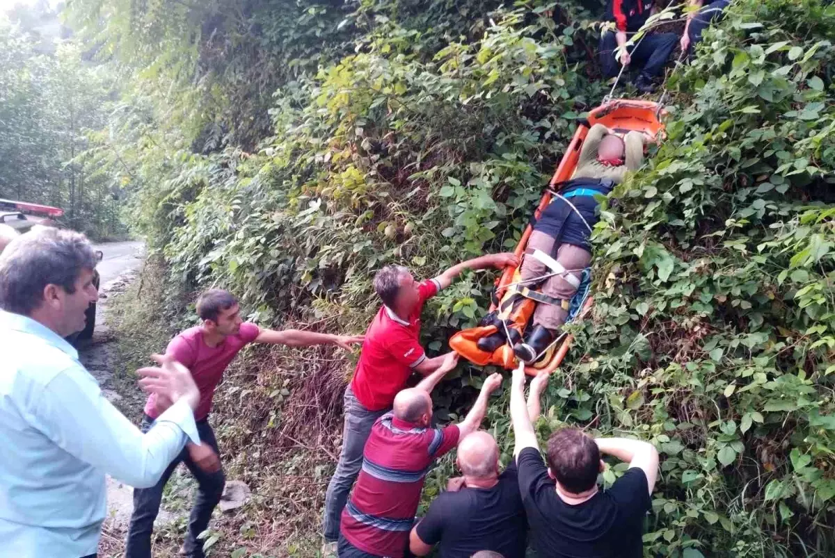 Rize\'de Mahsur Kalan Kadın Kurtarıldı