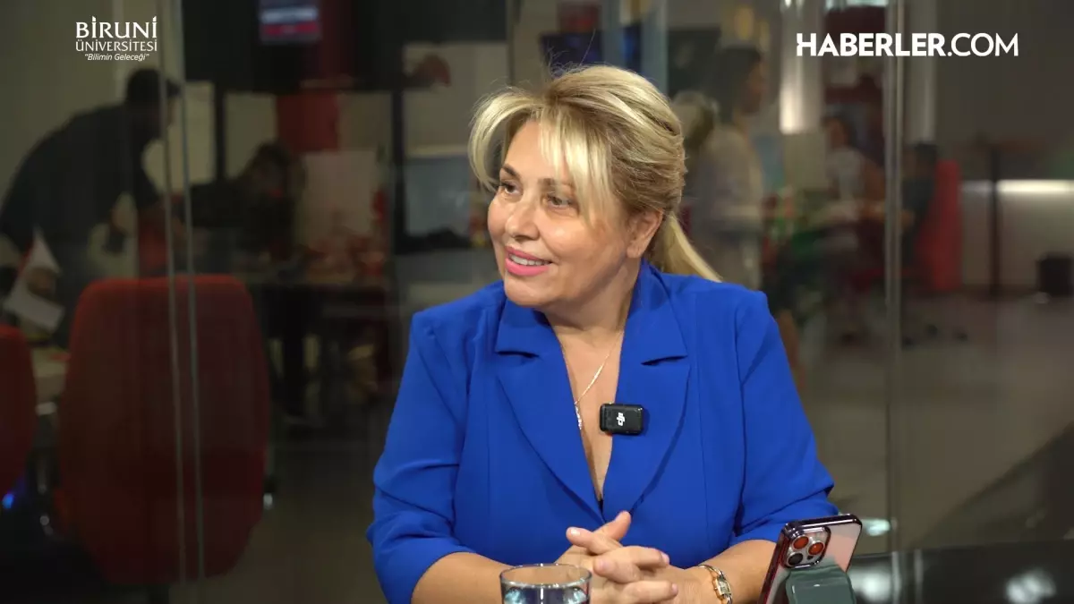 İlknur Özcan: Diş hekimliğinde hastaya bir nefes mesafesinde çalışıyorsunuz