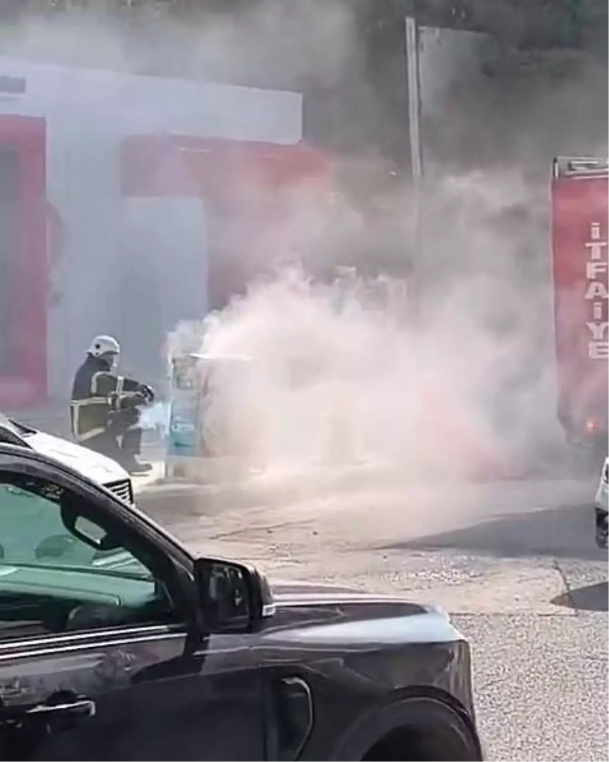 Adıyaman\'da Sıcak Havada Trafo Yandı