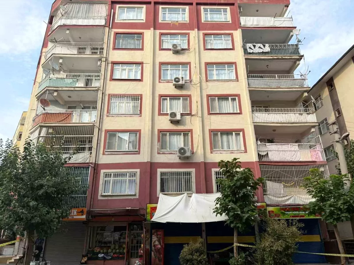 Diyarbakır\'da Bina Boşaltıldı