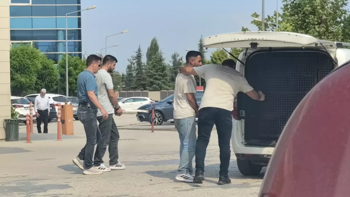 Çalıntı Kasa Tarlada Bulundu