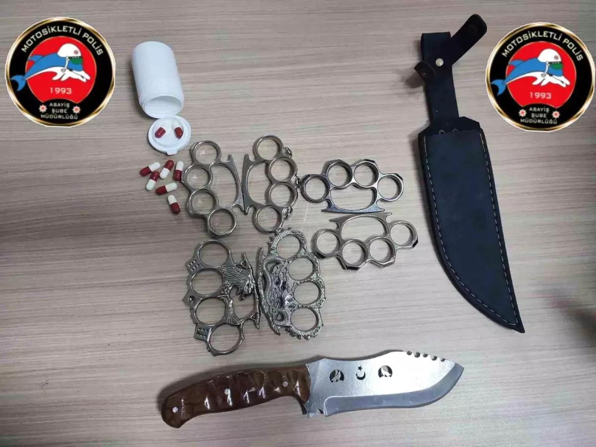 İzmir\'de 120 Aranan Şahıs Yakalandı
