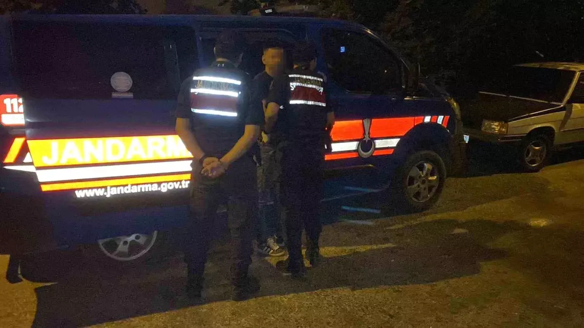 İzmit\'te Uyuşturucu Operasyonu: Şahıs Yakalandı