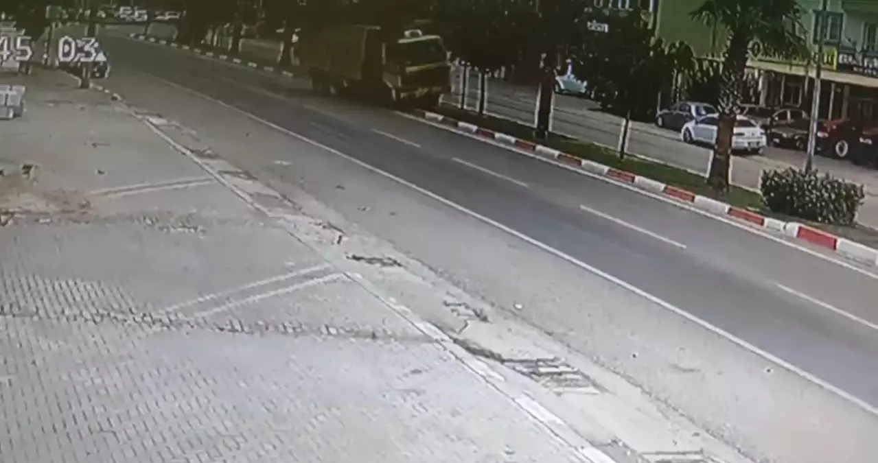 Kamyon Kazası: Şoför Yaralandı