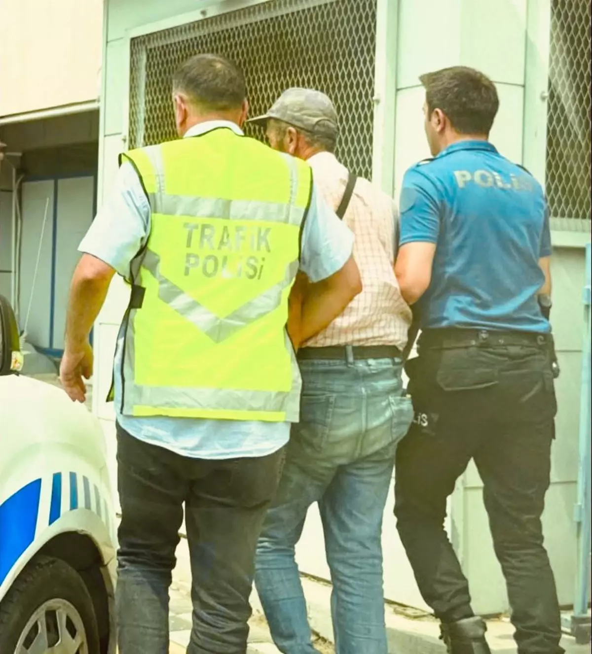 Sosyal Medyada Müstehcen Paylaşım: Gözaltı