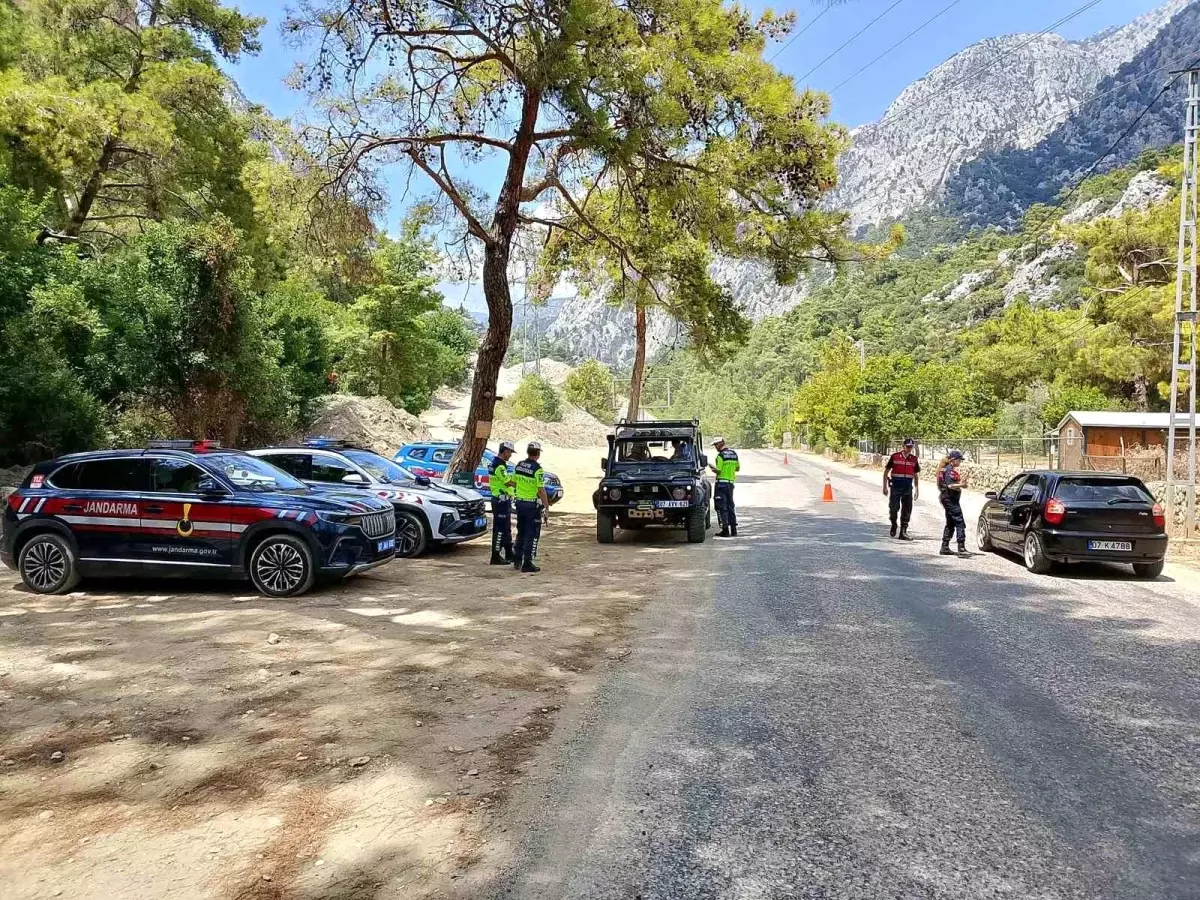 Antalya\'da Safari Araçlarına Denetim