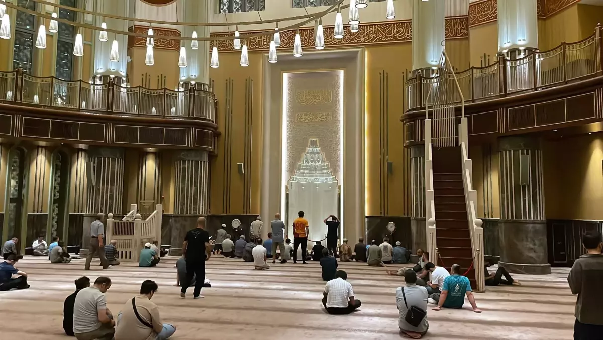 Diyanet\'in çağrısıyla camilerde orman yangınları ve kuraklık için dua edildi