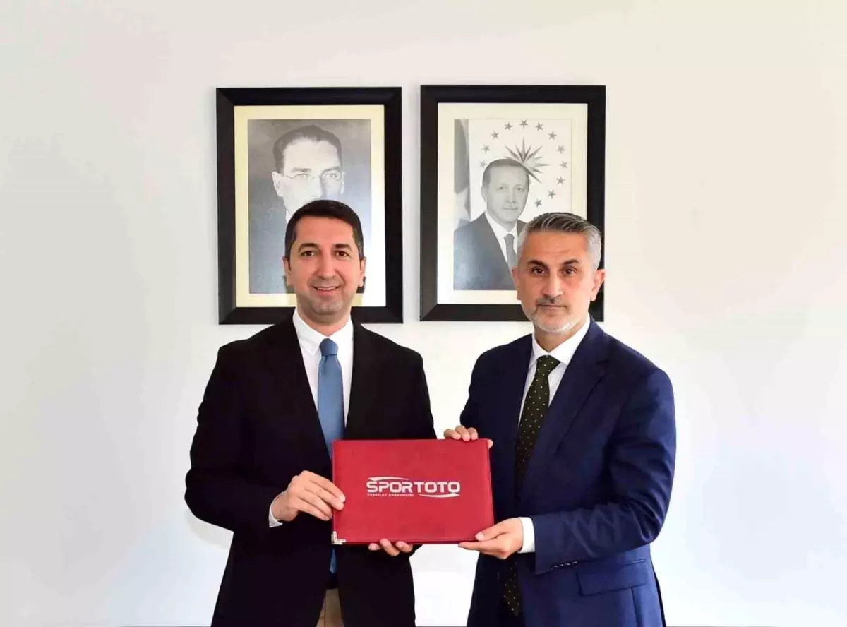 Elazığ\'a 8 Yeni Futbol Sahası