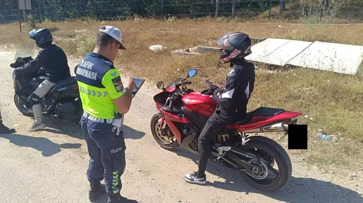 Kırklareli\'nde Trafik Denetimi: 241 Sürücüye Ceza