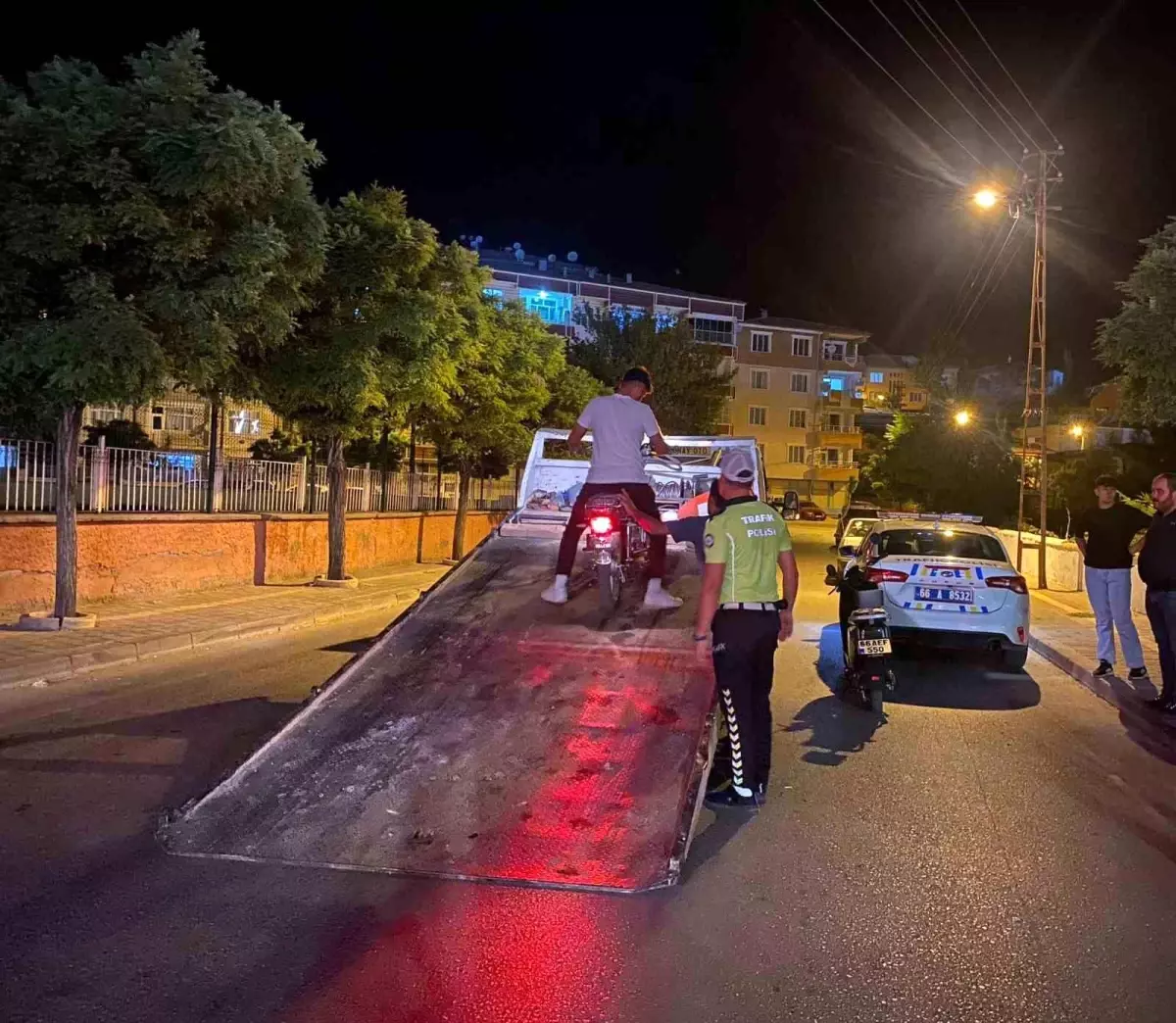 Yerköy\'de Gece Trafik Denetimi: 396 Bin Lira Ceza Kesildi