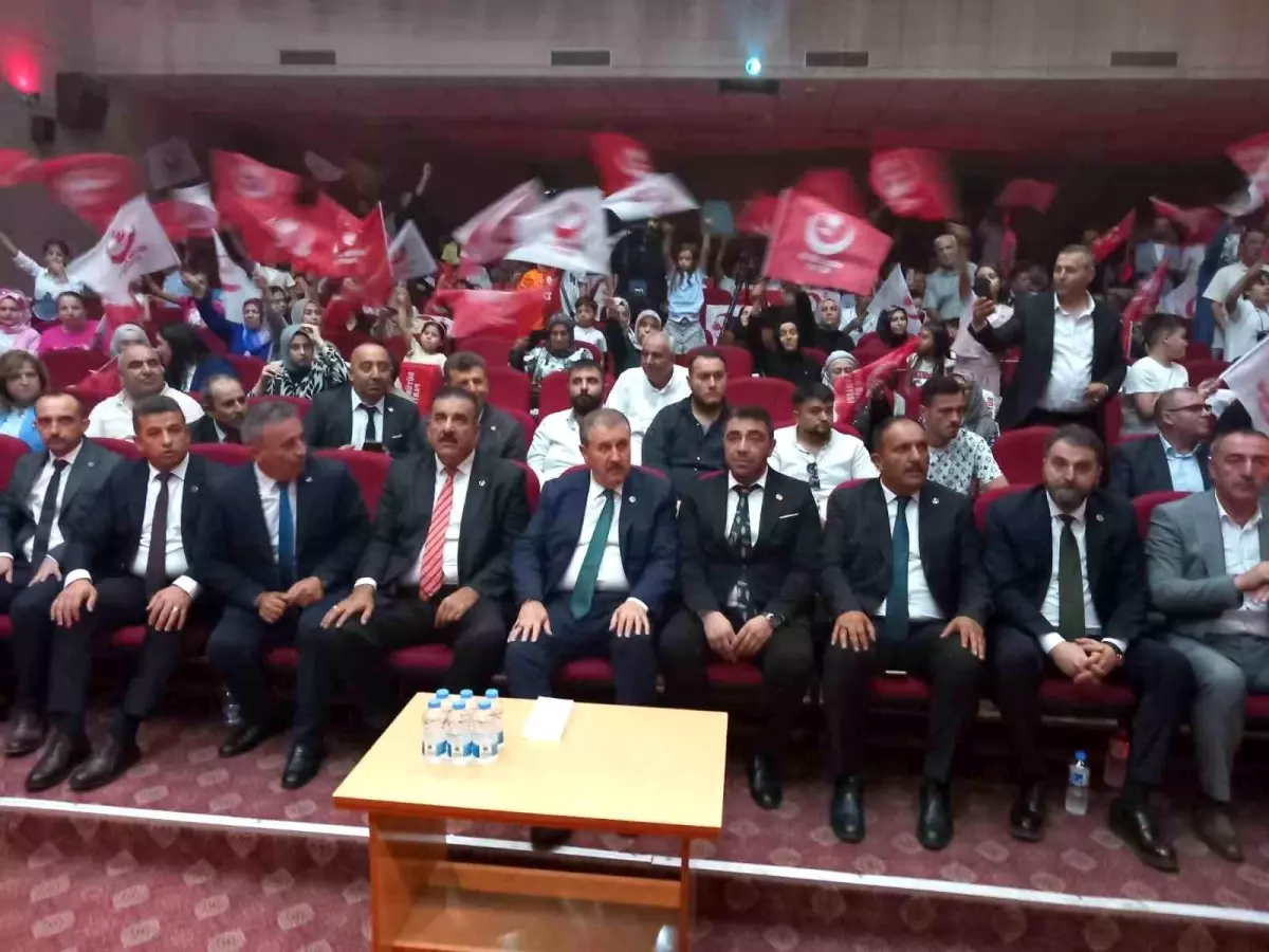 BBP Genel Başkanı Mustafa Destici Develi\'de Kongreye Katıldı