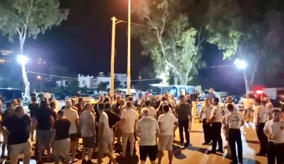 Bodrum\'da Taksicilerle VIP Minibüsçüler Arasında Kavga