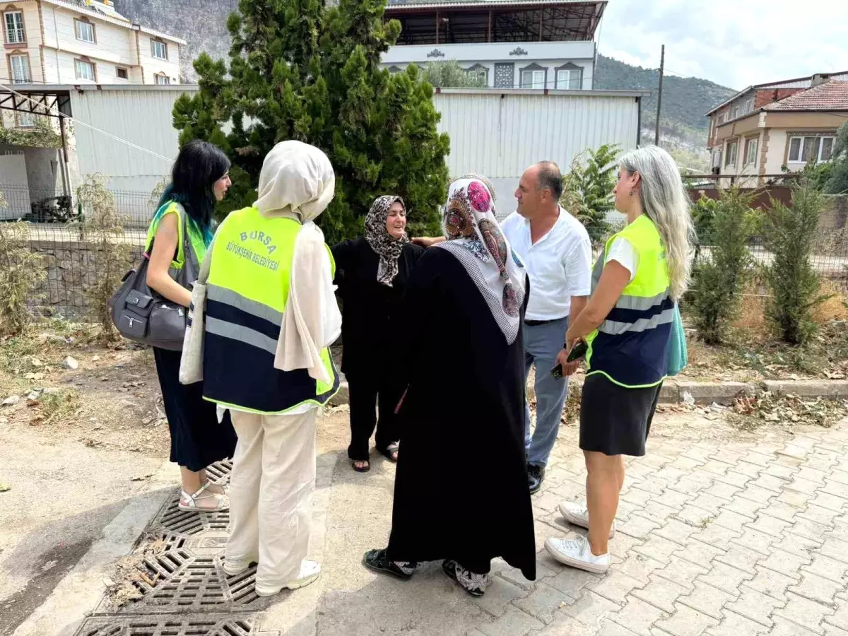 Bursa Büyükşehir Belediyesi Yangın Bölgesinde Yaşamı Normale Döndürmek İçin Çalışmalara Başladı