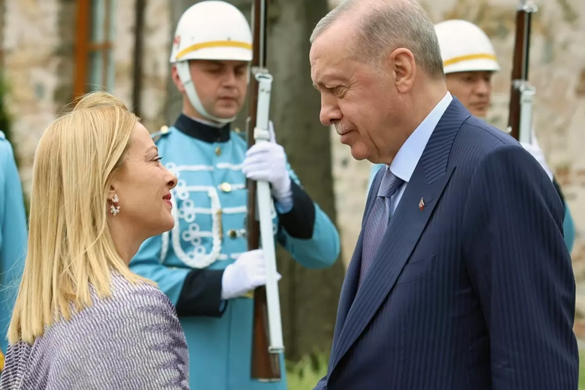Cumhurbaşkanı Erdoğan, Meloni ve Dibeybe\'yi kabul etti