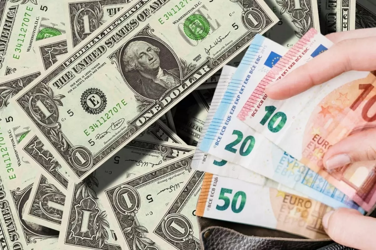 Döviz piyasasında hareketlilik: Dolar ve Euro\'da yükseliş sürüyor