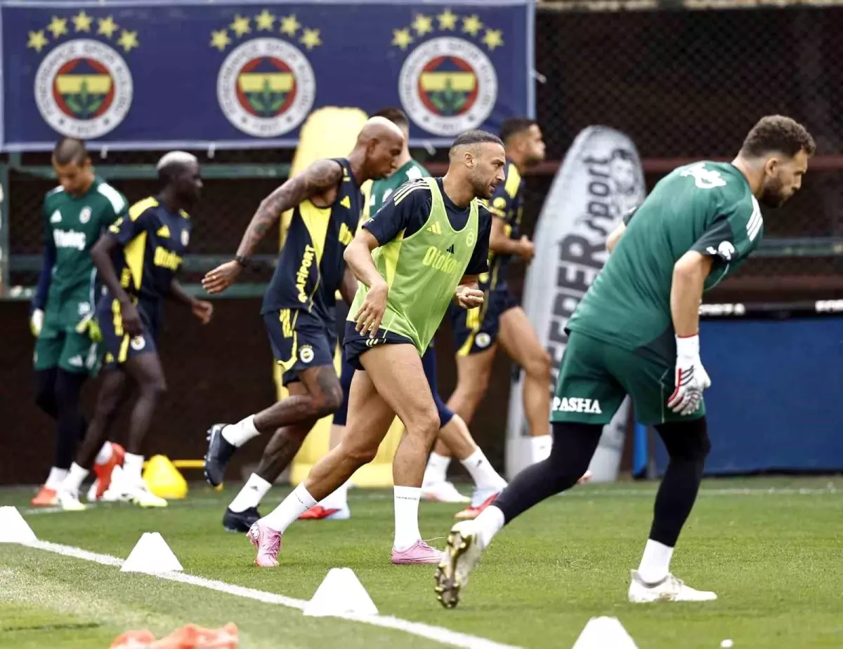 Fenerbahçe Feyenoord Maçına Hazırlanıyor