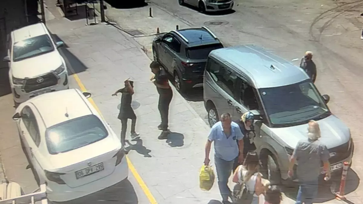 Karabük\'te Bıçaklı Kavga: 2 Yaralı