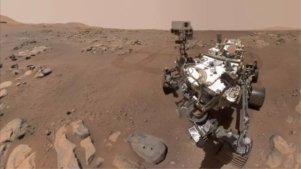 NASA\'nın Mars\'ta Gizemli Kayaç Küreleri Keşfi