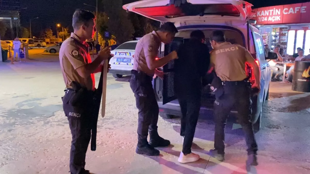 Daha 18 yaşında! Suriyeli şahsın üzerinden çıkan bekçiyi bile şaşırttı