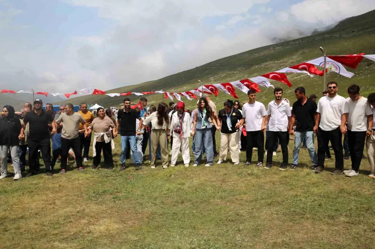Rize\'de Birlik ve Beraberlik Şöleni