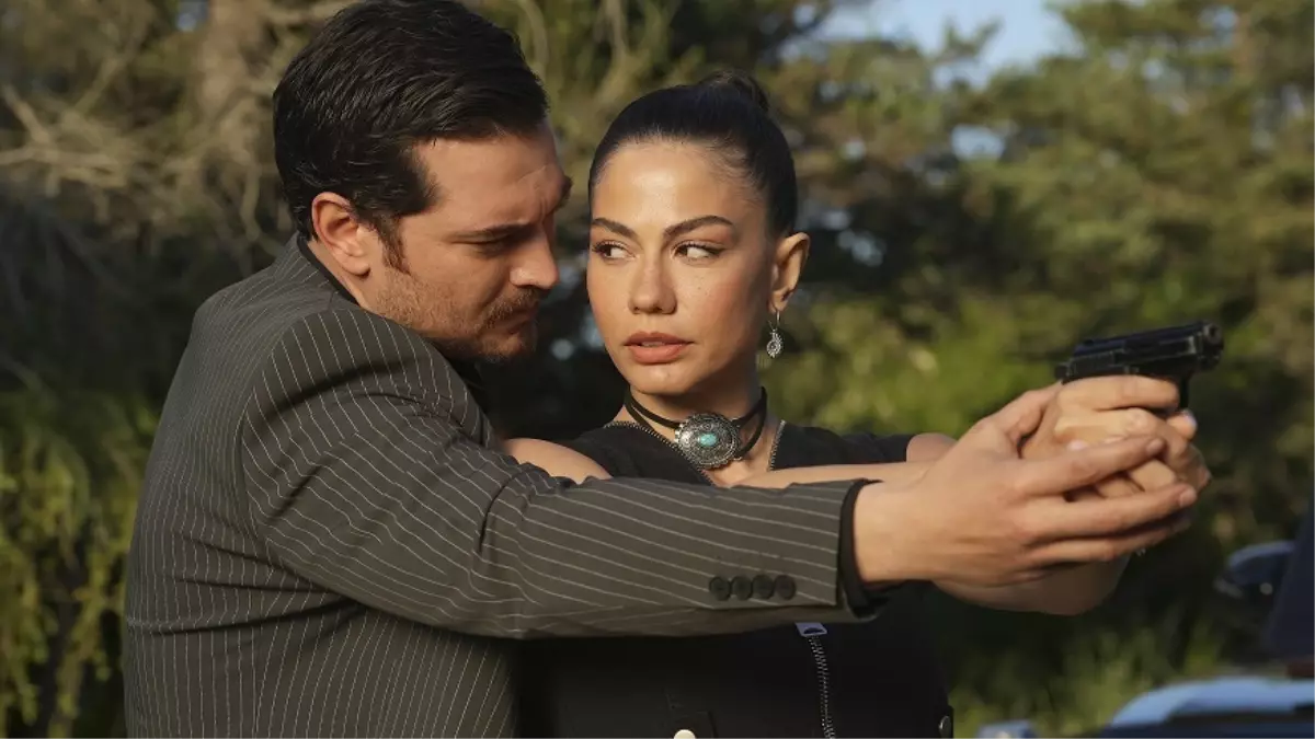 Demet Özdemir\'den Aşk Hakkında Çarpıcı Açıklamalar