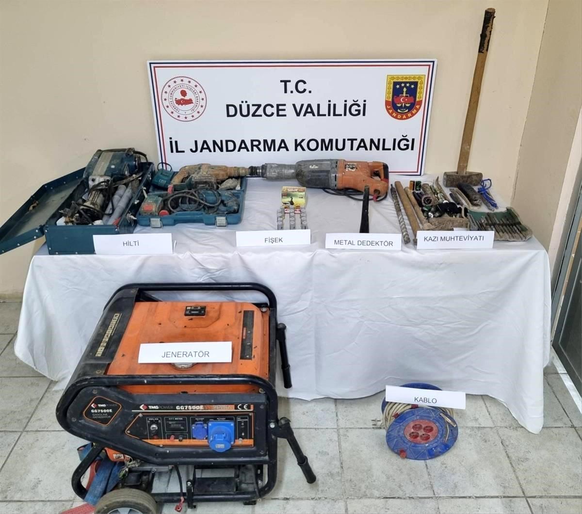 Düzce\'de Kaçakçılık Operasyonu