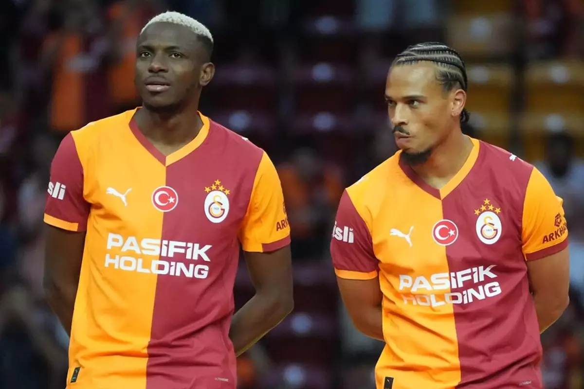 Galatasaray\'da Osimhen ve Sane için imza töreni düzenlendi